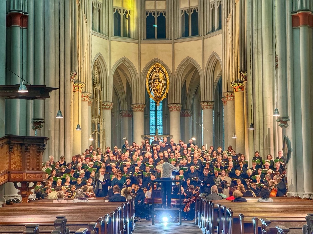 Kantorei Coro con Spirito im Altenberger Dom