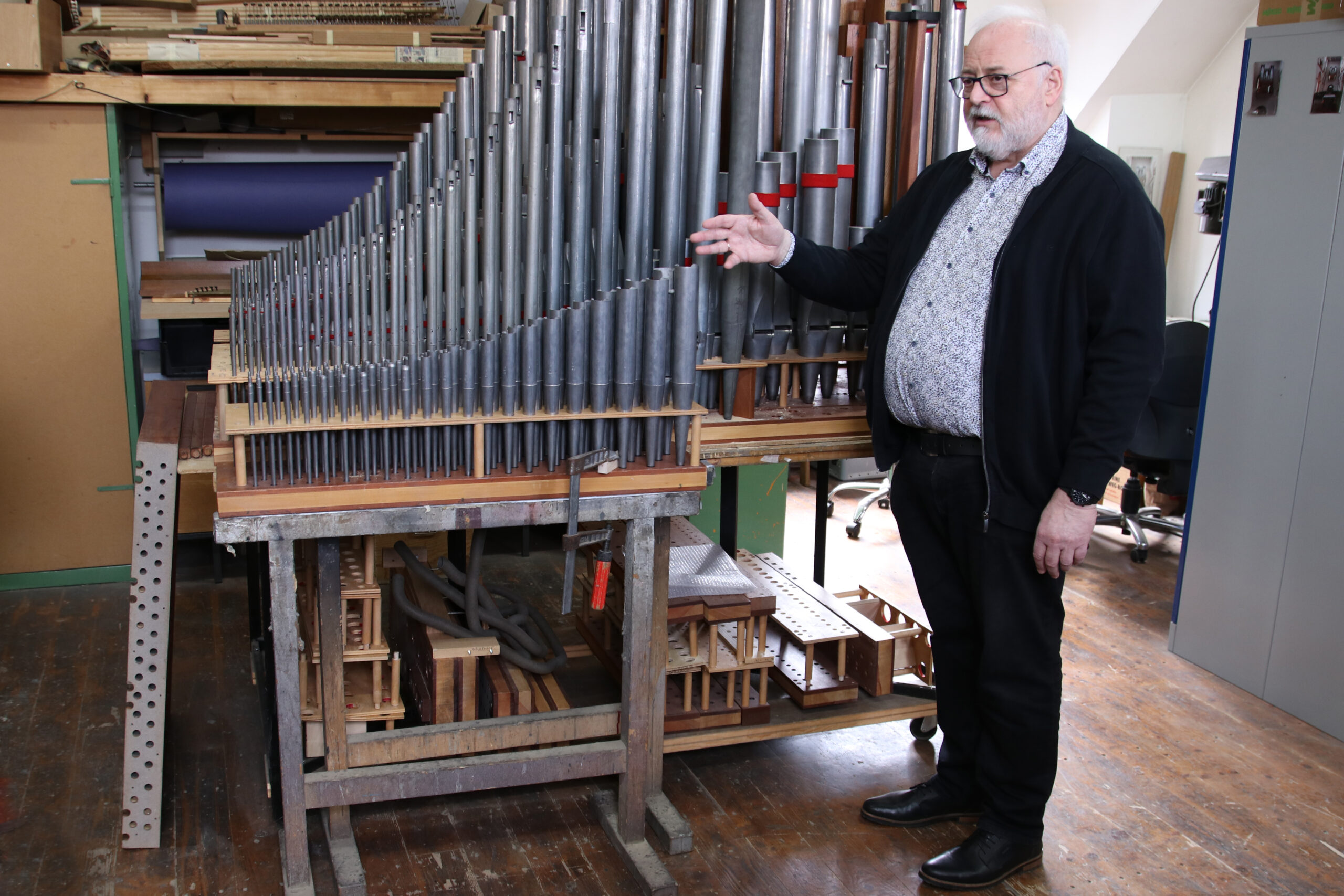 Du betrachtest gerade Führung in der Orgelwerkstatt in Oberbettingen/Eifel
